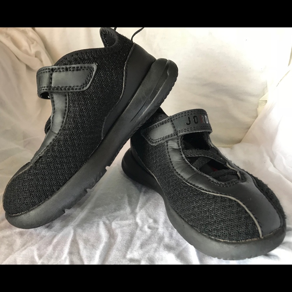 Jordan flight sneaker toddler boy
